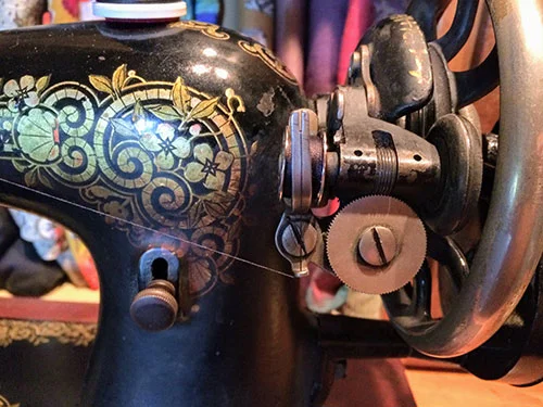 Troubleshoot and Repair Bobbin Winder Problems on a Singer 15
