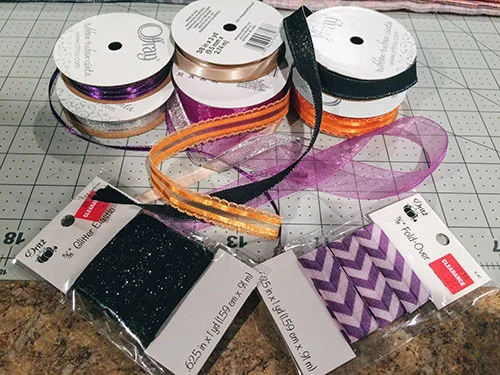 Make a Cute Halloween Dog Collar with Ribbons