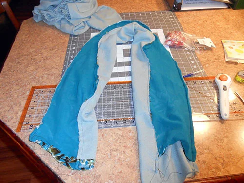 Sewing Tutorial: Infinity Scarf/Cowl Mashup