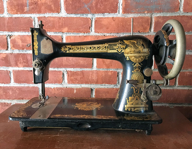 2 VINTAGE ELNA GRASSHOPPER Sewing Machines 1 Working 1 Not PICK UP ONLY