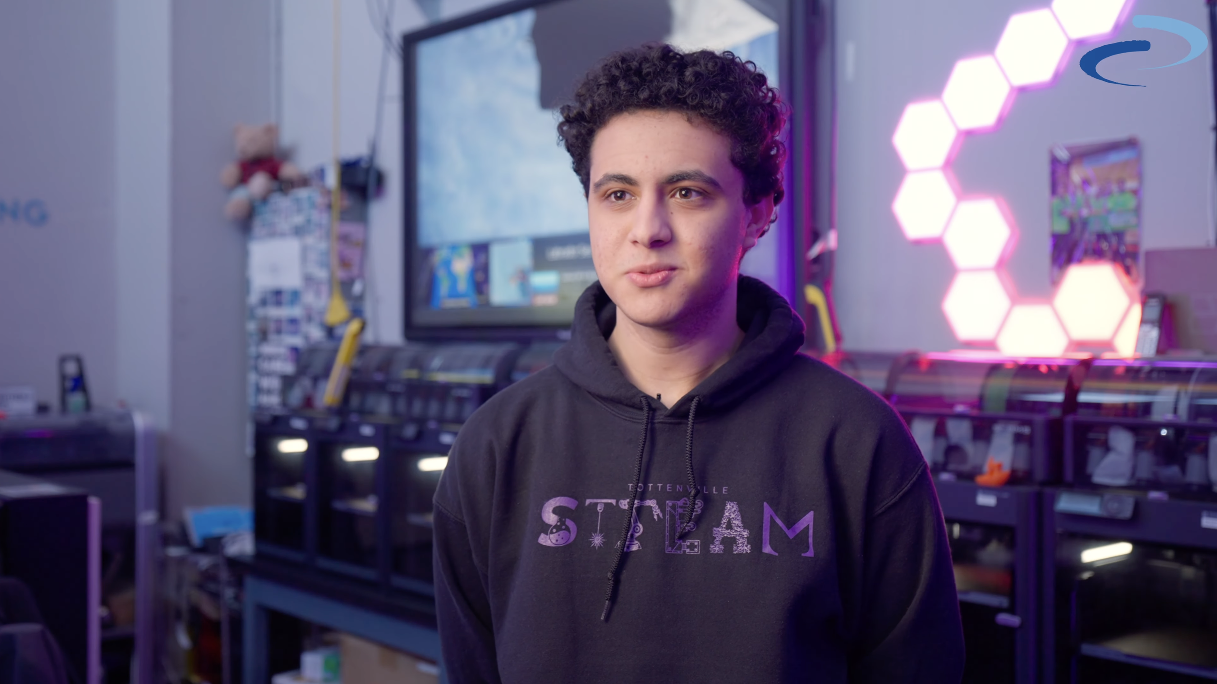 2025 Sloan STEM Teaching Awards | Zachary Rosch