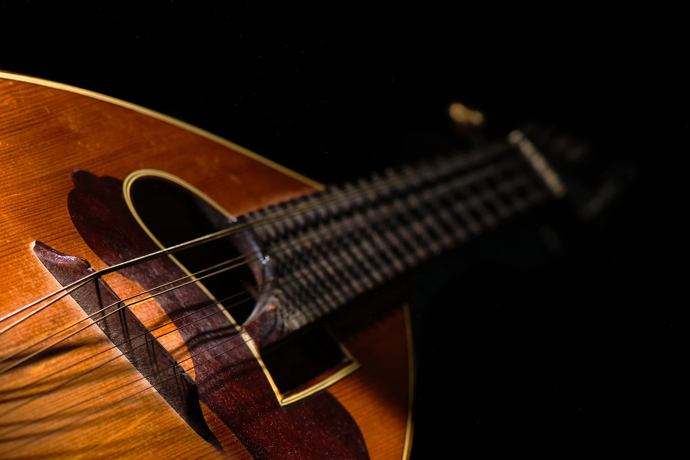 Wirral Mandolin Lessons.jpg