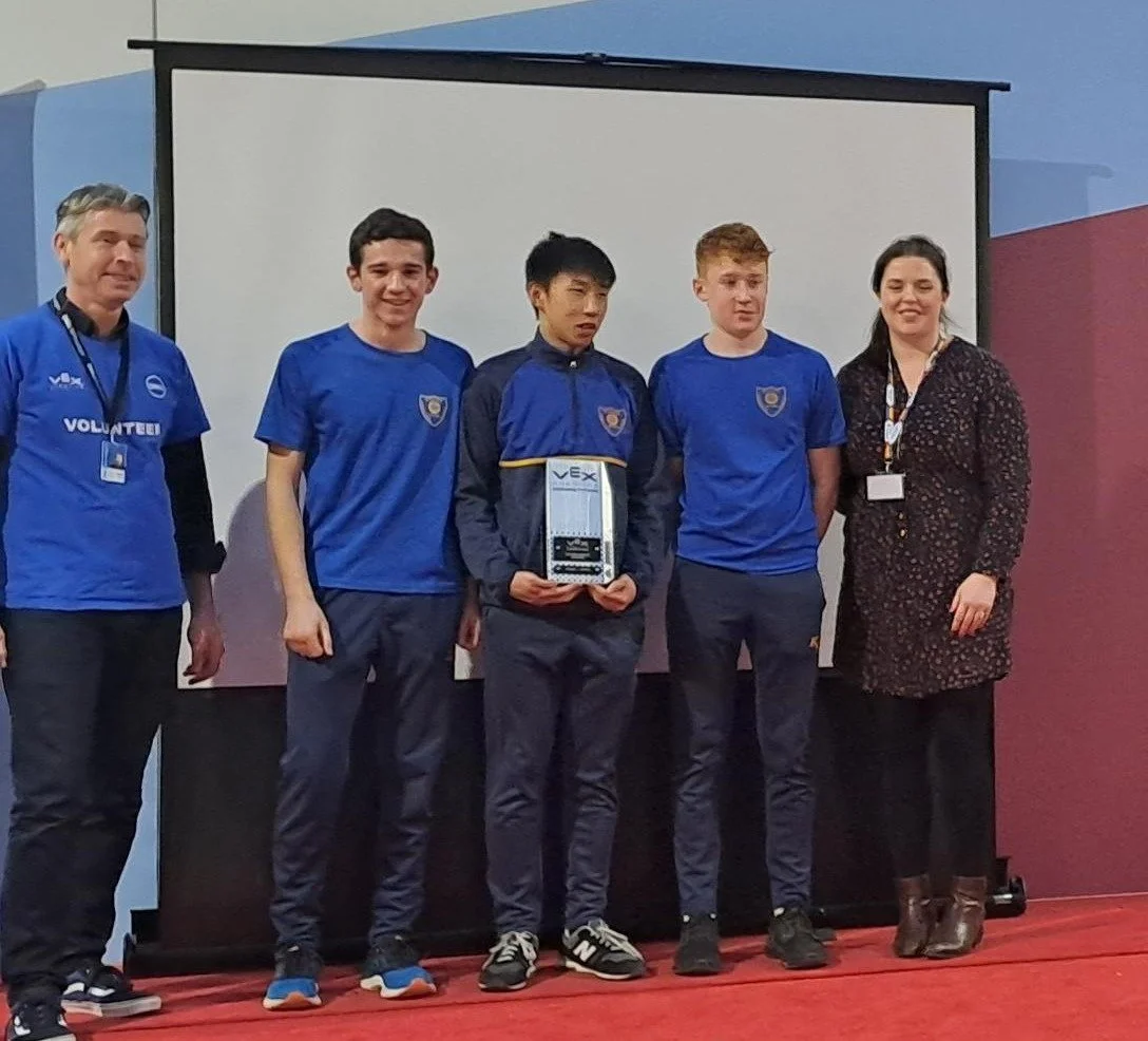Excellence+Award+Conor+Hickey+from+DELL+Technologies%2C+Ethan+Smyth%2C++.jpg