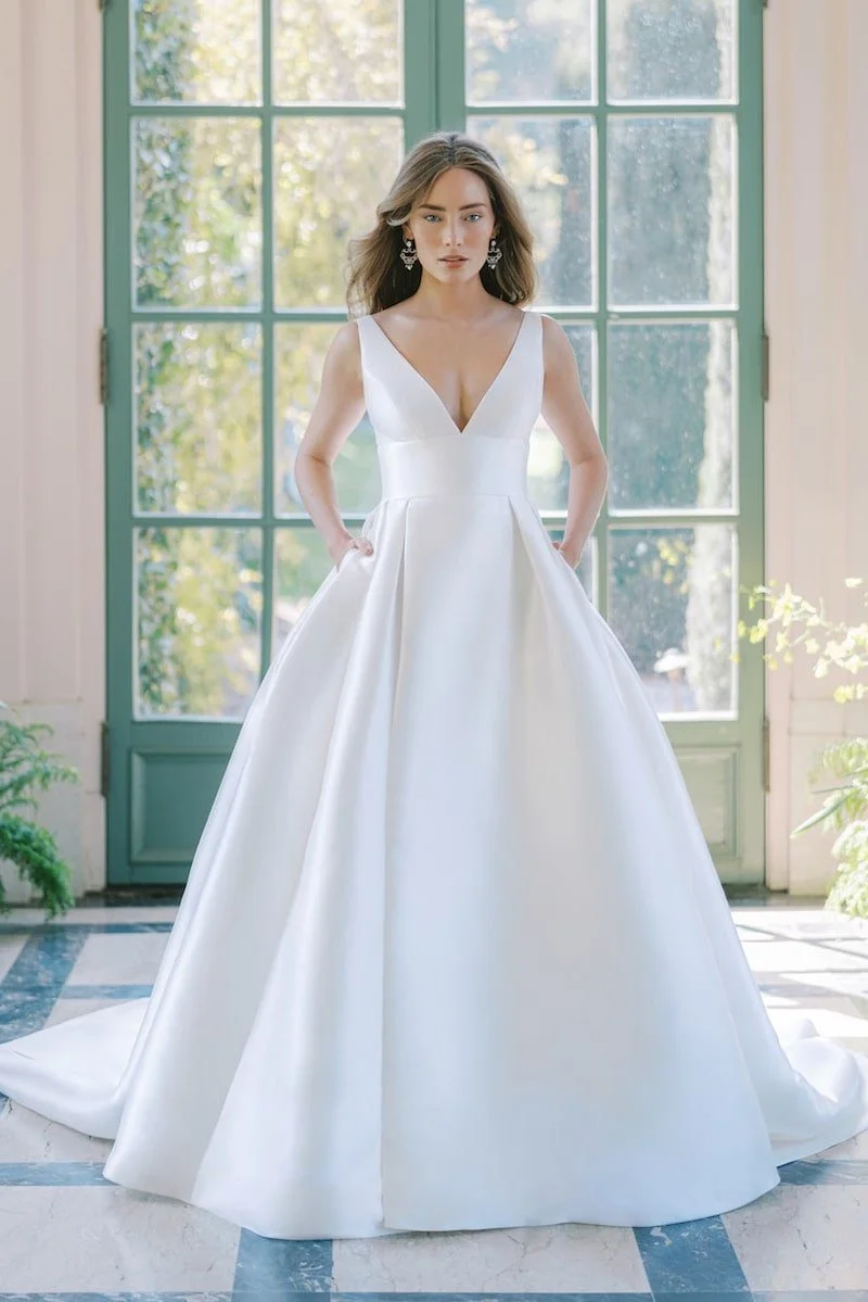 Blue Willow Bride by Anne Barge 