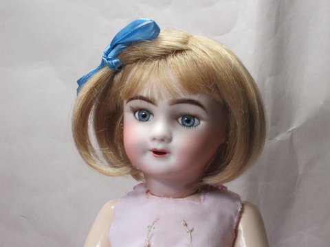 Rosette Byron mold