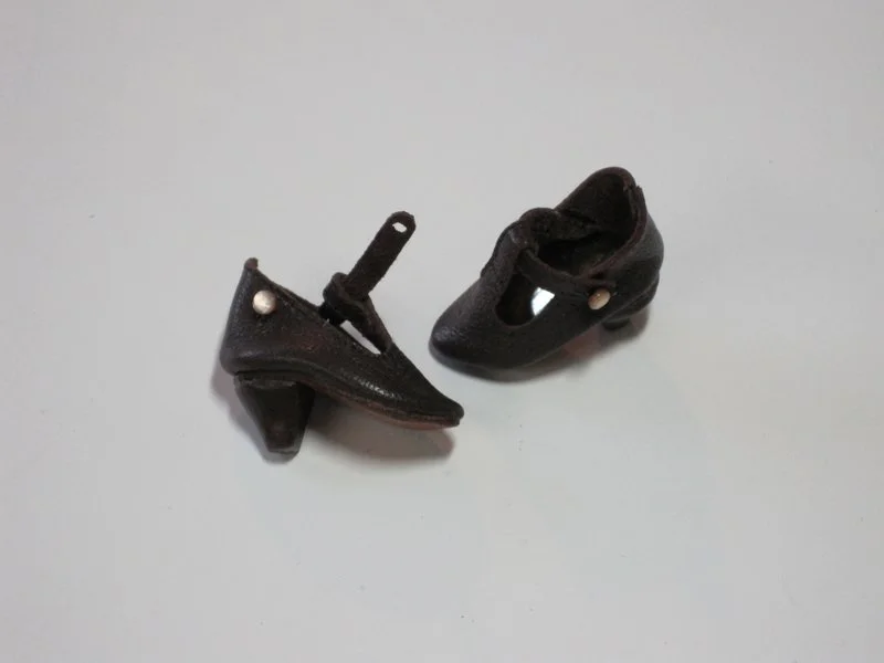 Lady Doll T-Strap
