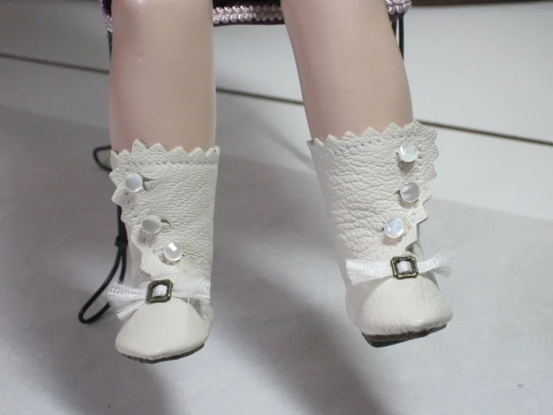 Angle Button Lady Boot