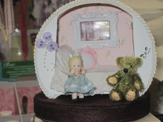 Bleuette Doll Mini Room Box