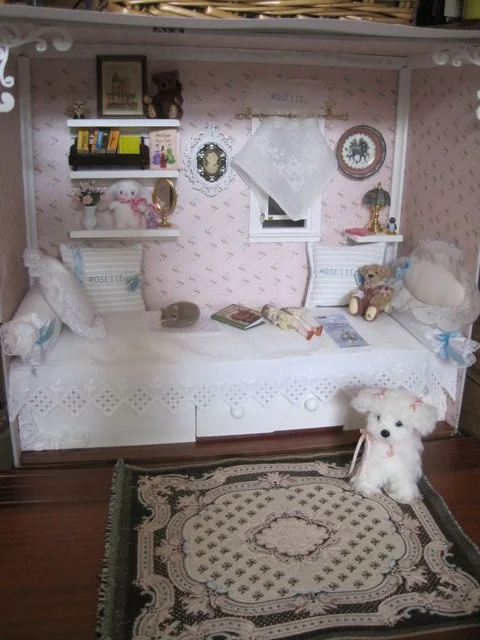 Rosette's Room Box