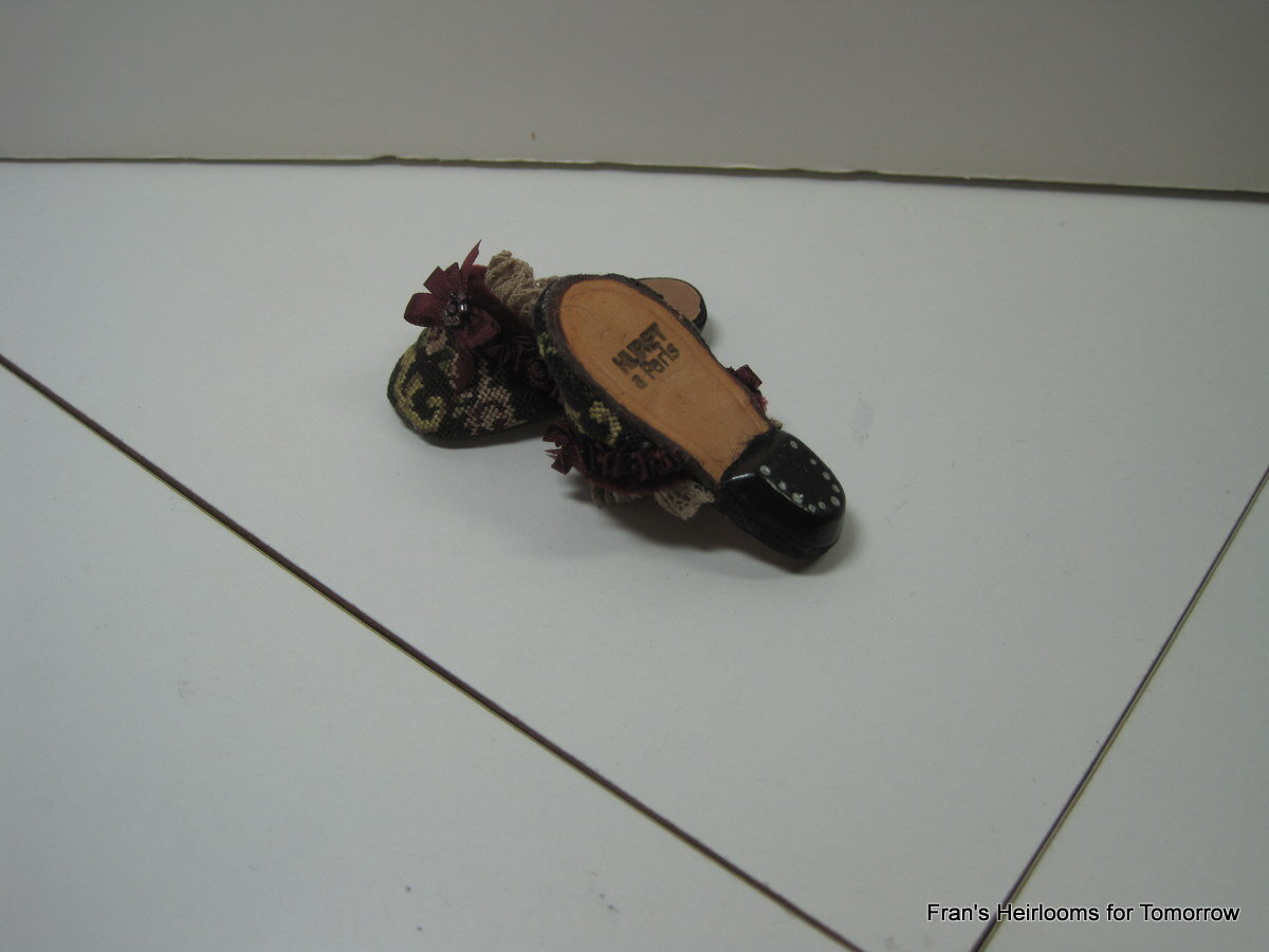 Lady slipper heel and sole