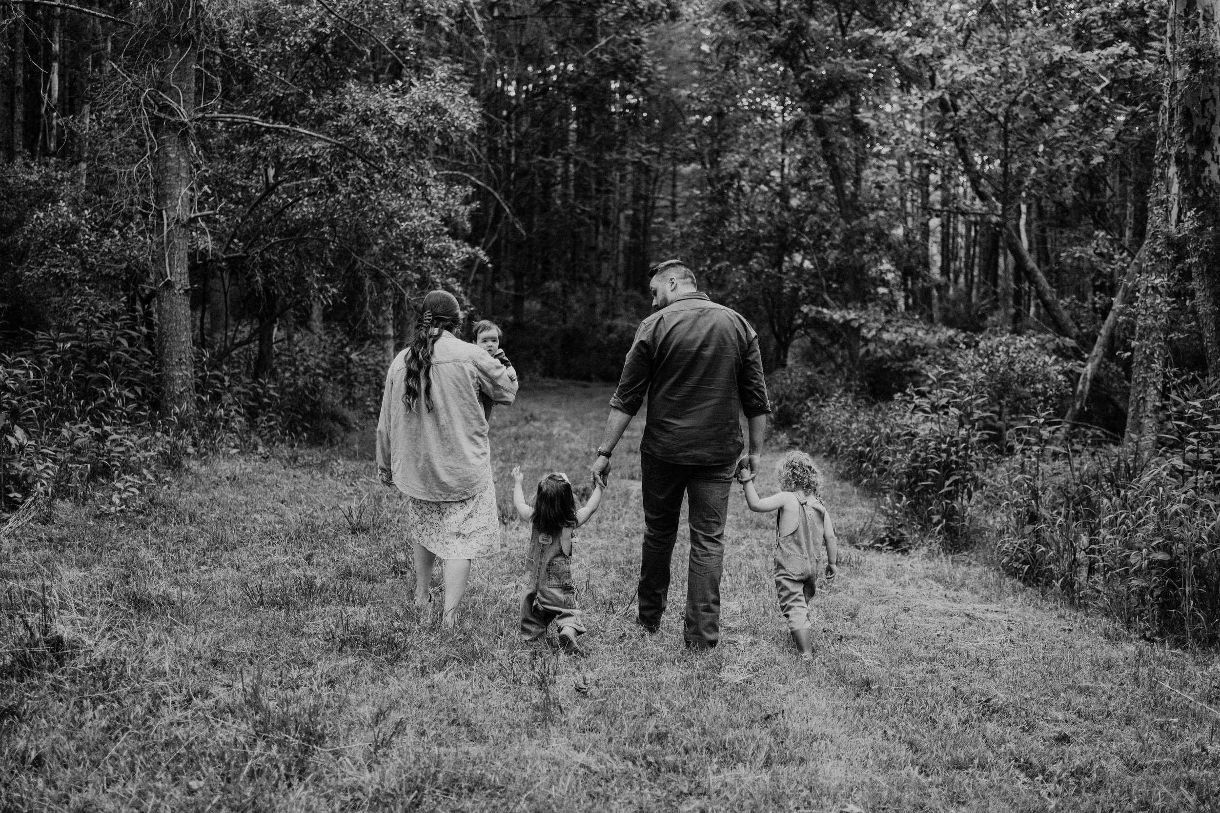 Jacqueline-Waters-Photography-Staunton-Virginia-Family-Portraits- (15).jpg