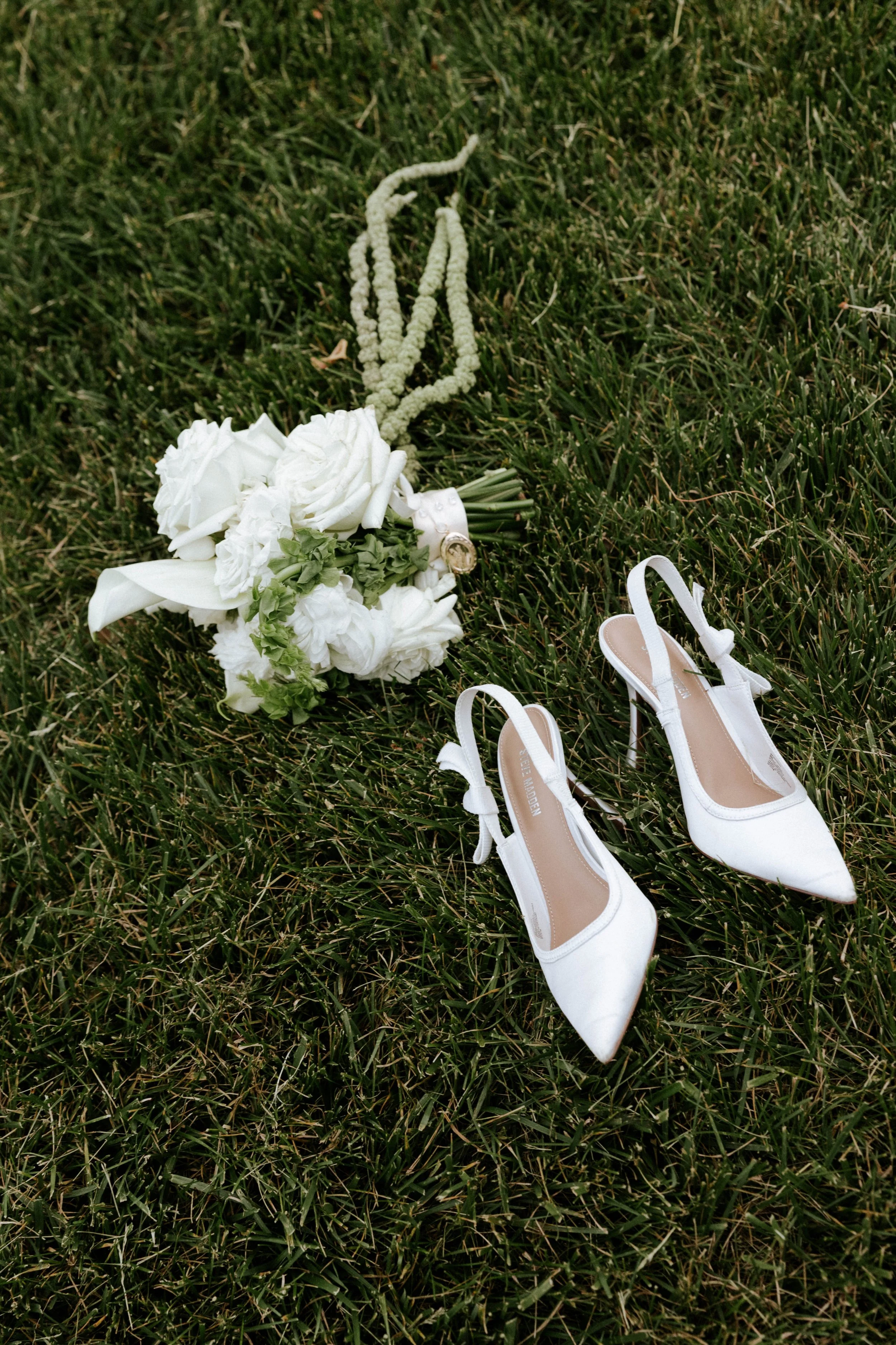 Jacqueline-Waters-Photography-Inn-At-Vint-Hill-Summer-Wedding-Green-Bridals (118).jpg