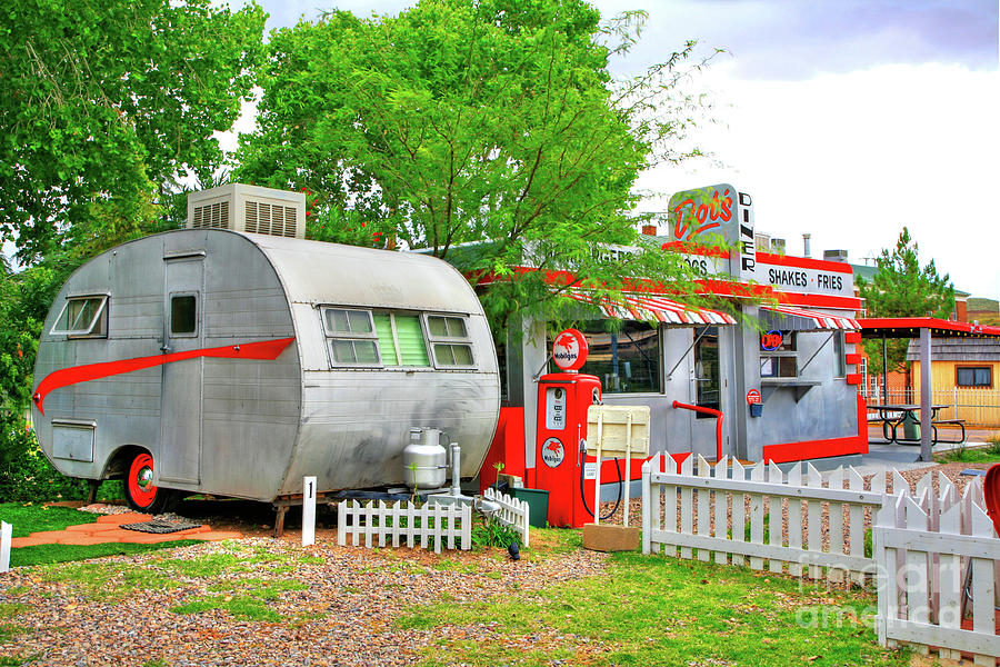vintage-trailer-and-diner-in-bisbee-arizona-charlene-mitchell.jpg