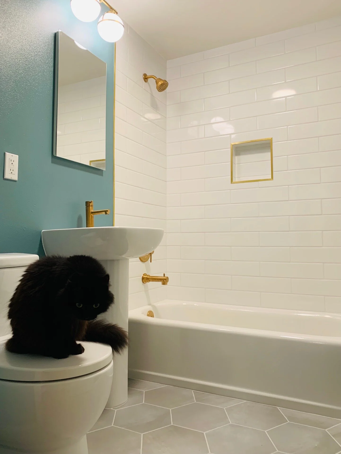 West Seattle Bathroom Remodel