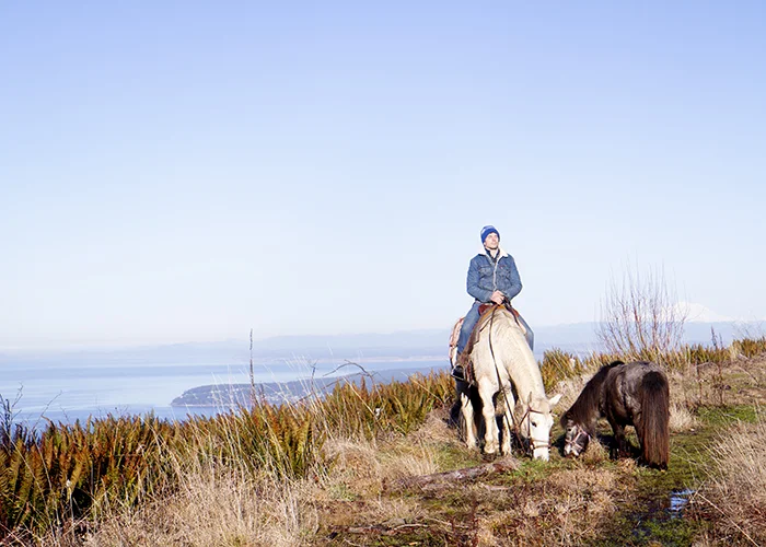 matthew_sequim_horsebackriding_lostpeacockcreamery.jpg