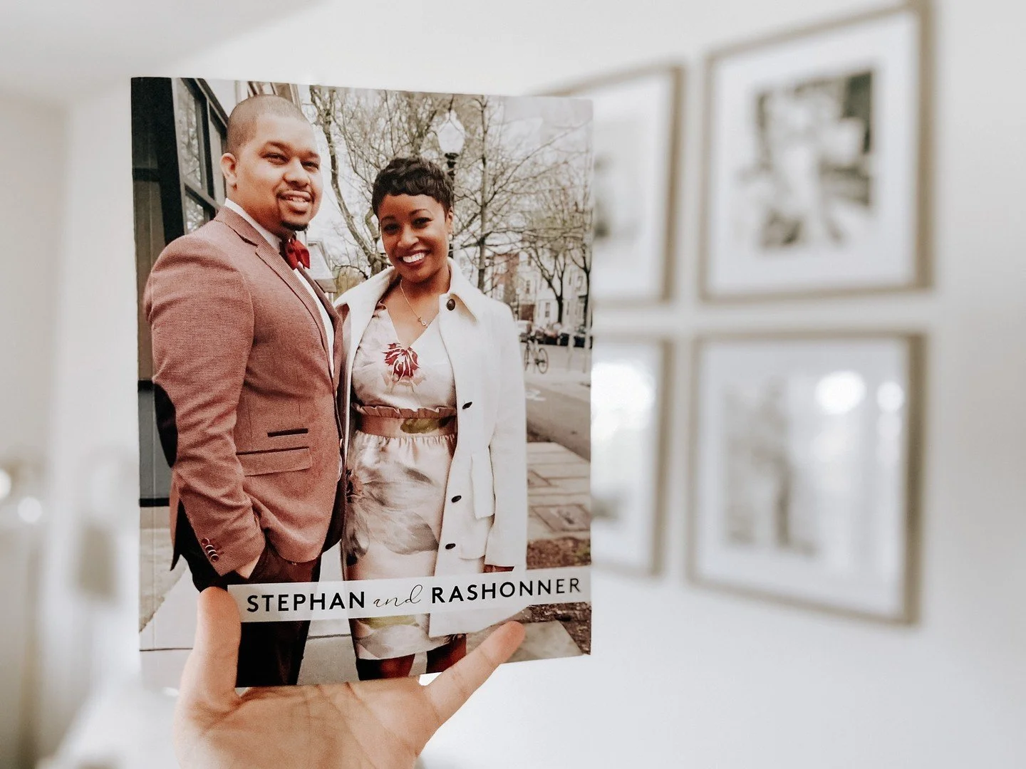Scrolling through thousands of photos on your phone… trying to pick the ones that really tell your story? π It can feel impossible!
That’s why we created “15 Photos Every Profile Book Needs.” This free guide helps you choos