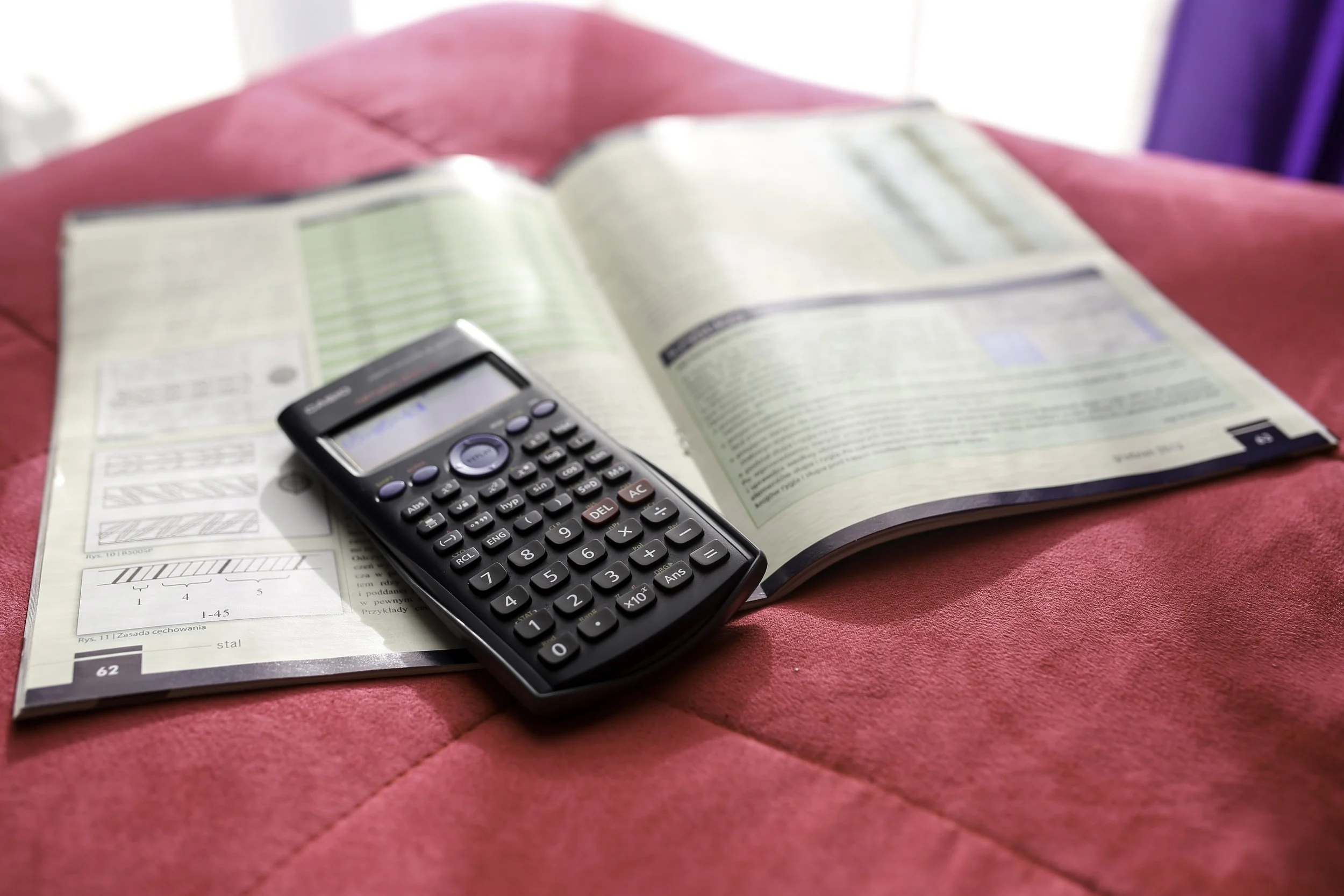 calculator-791833.jpg