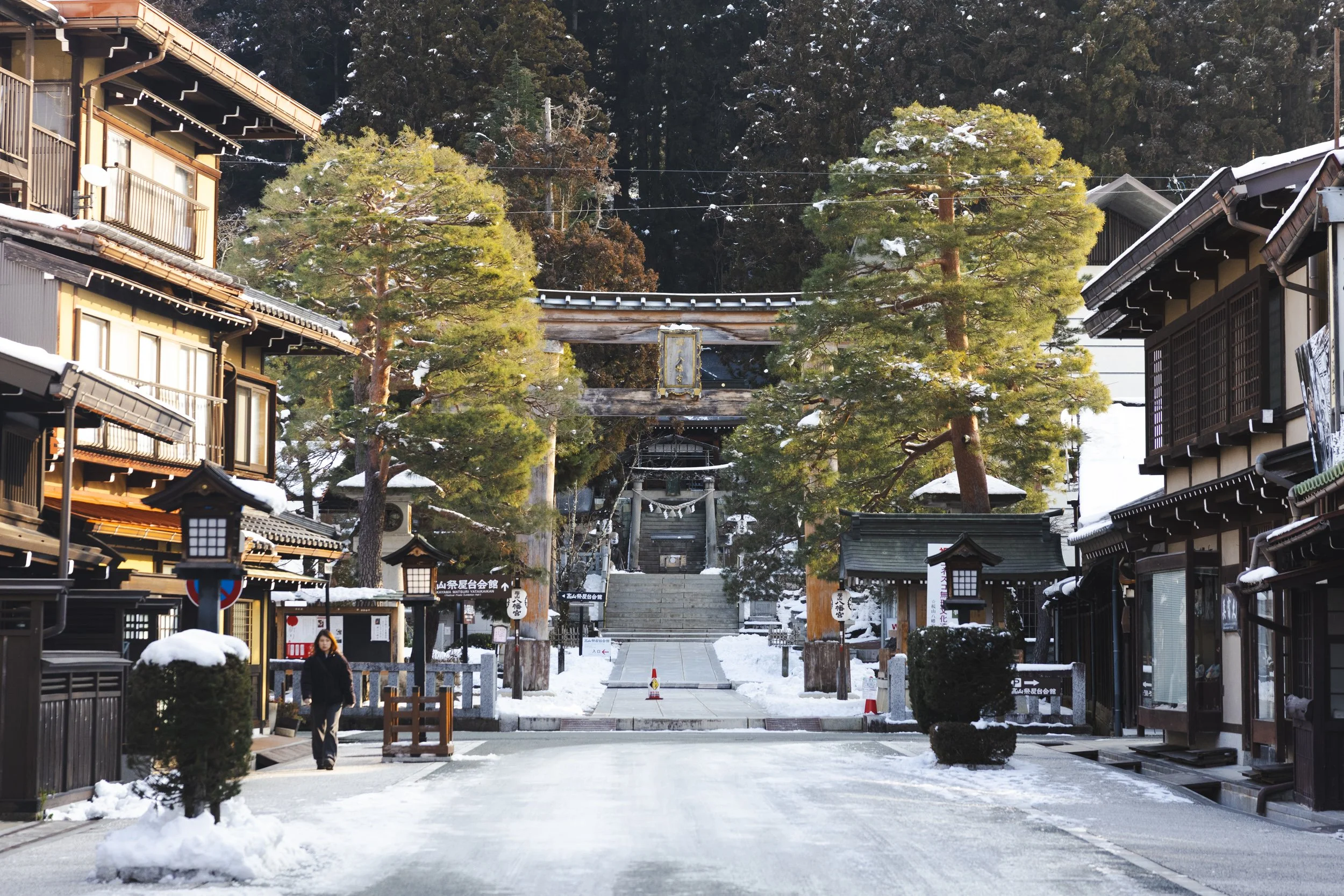 Hakko_Takayama_HidaHachimangu_026.jpg