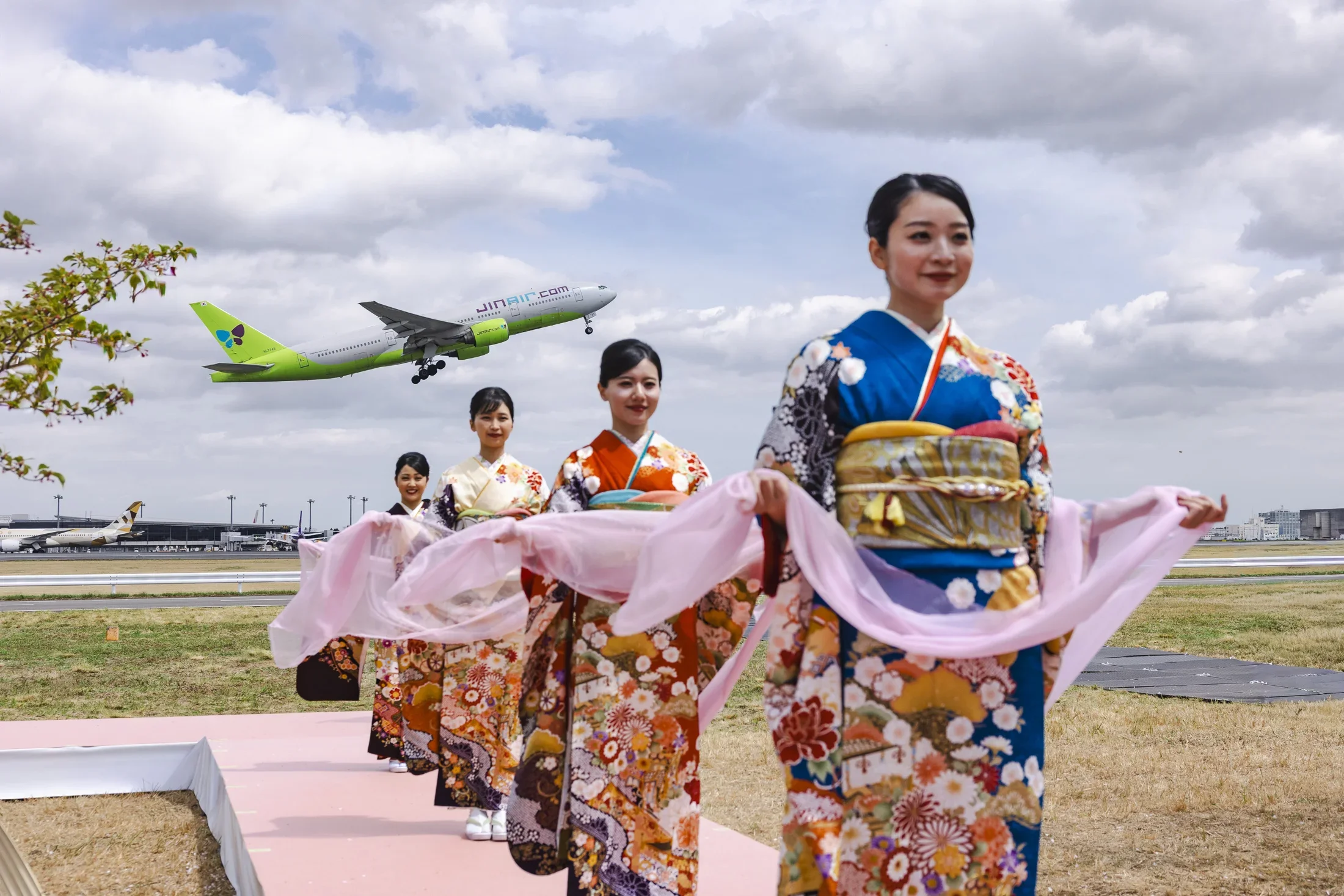 NaritaSakura_01762w.webp