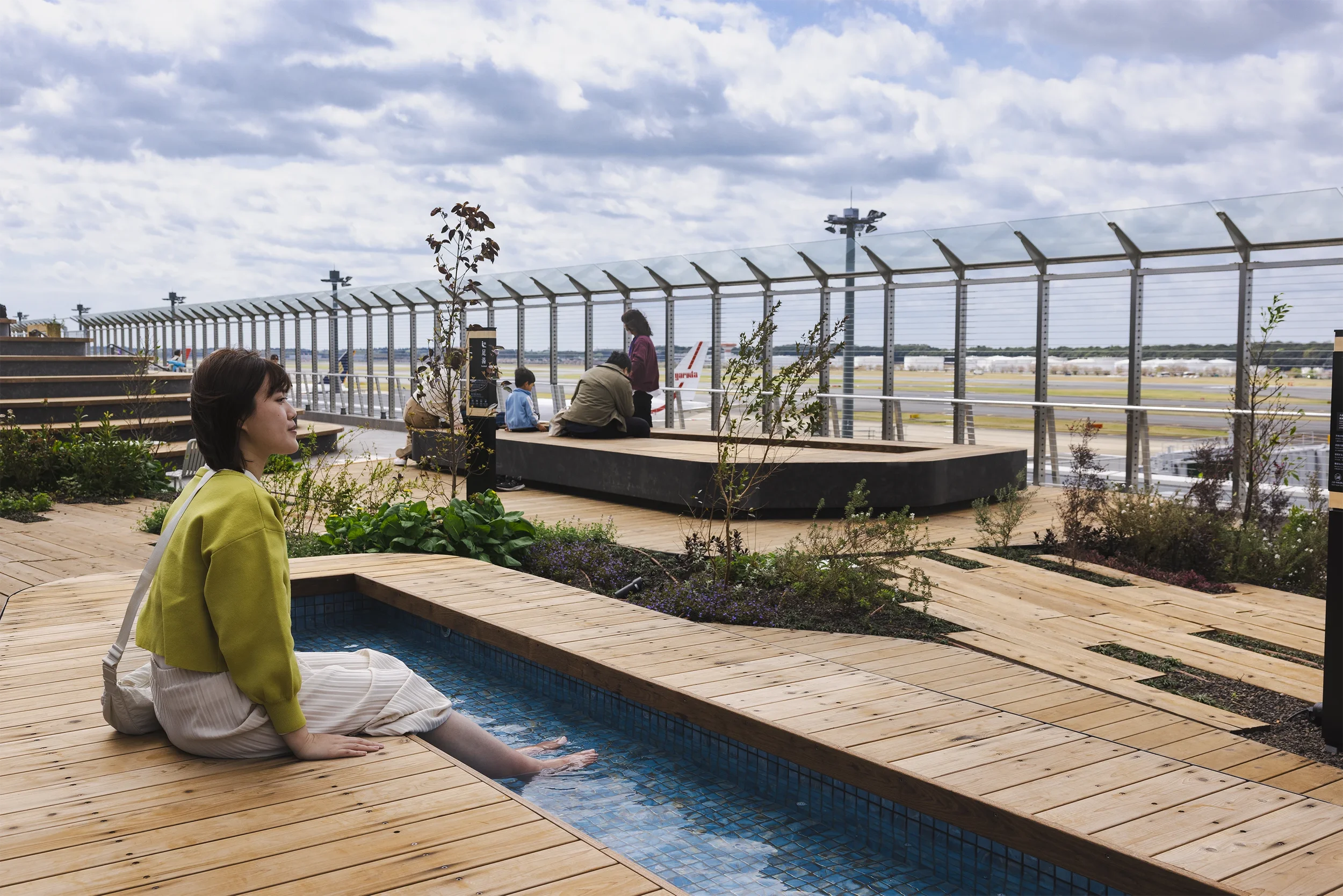 NaritaSakura_01195.webp