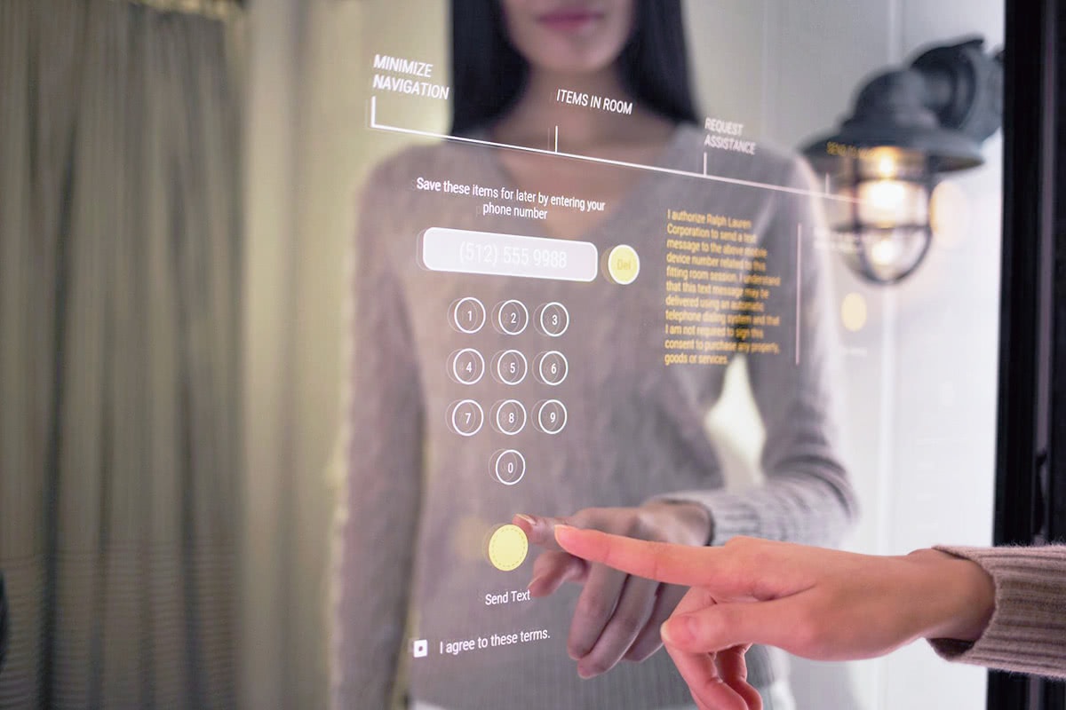 luxe-digital-luxury-retail-technology-trends-interactive-mirror.jpg