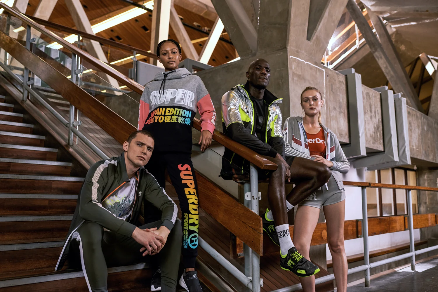 CR13047_Marketing_SS19_Sport_STILLS_MB_GROUP_LOOK_3_32_F.jpg