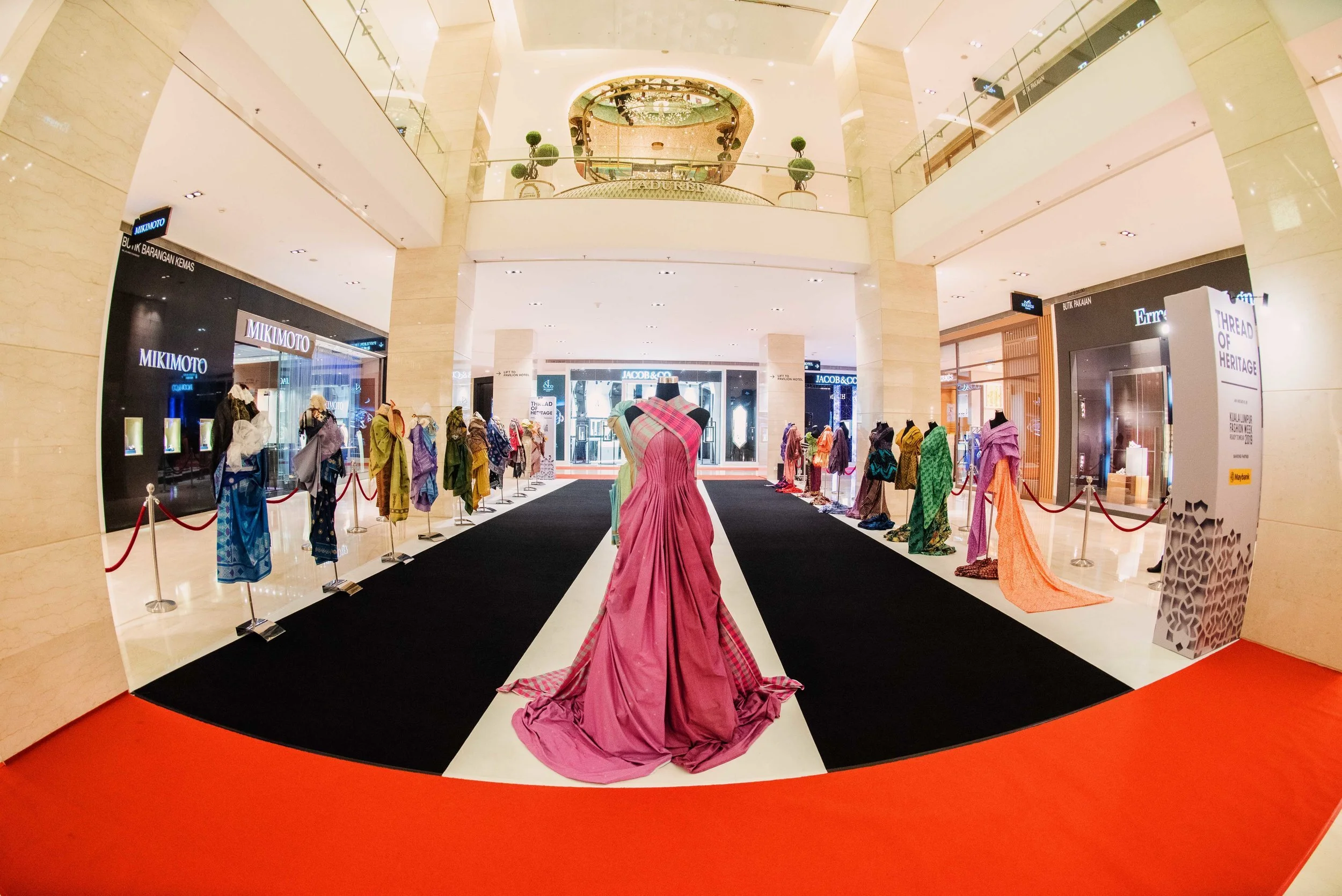 KLFW2019+-+Day+1+-+PPS_8999+-+Photo+by+All+Is+Amazing.jpg