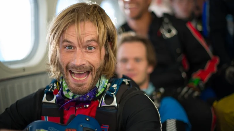 skydive norway skydiving oslo fallskjerm tønsberg fallskjermklubb jarlsberg fallskjermhoppere tøfsk fasiliteter hoppefelt dropzone best fly twin otter jumpers.jpg