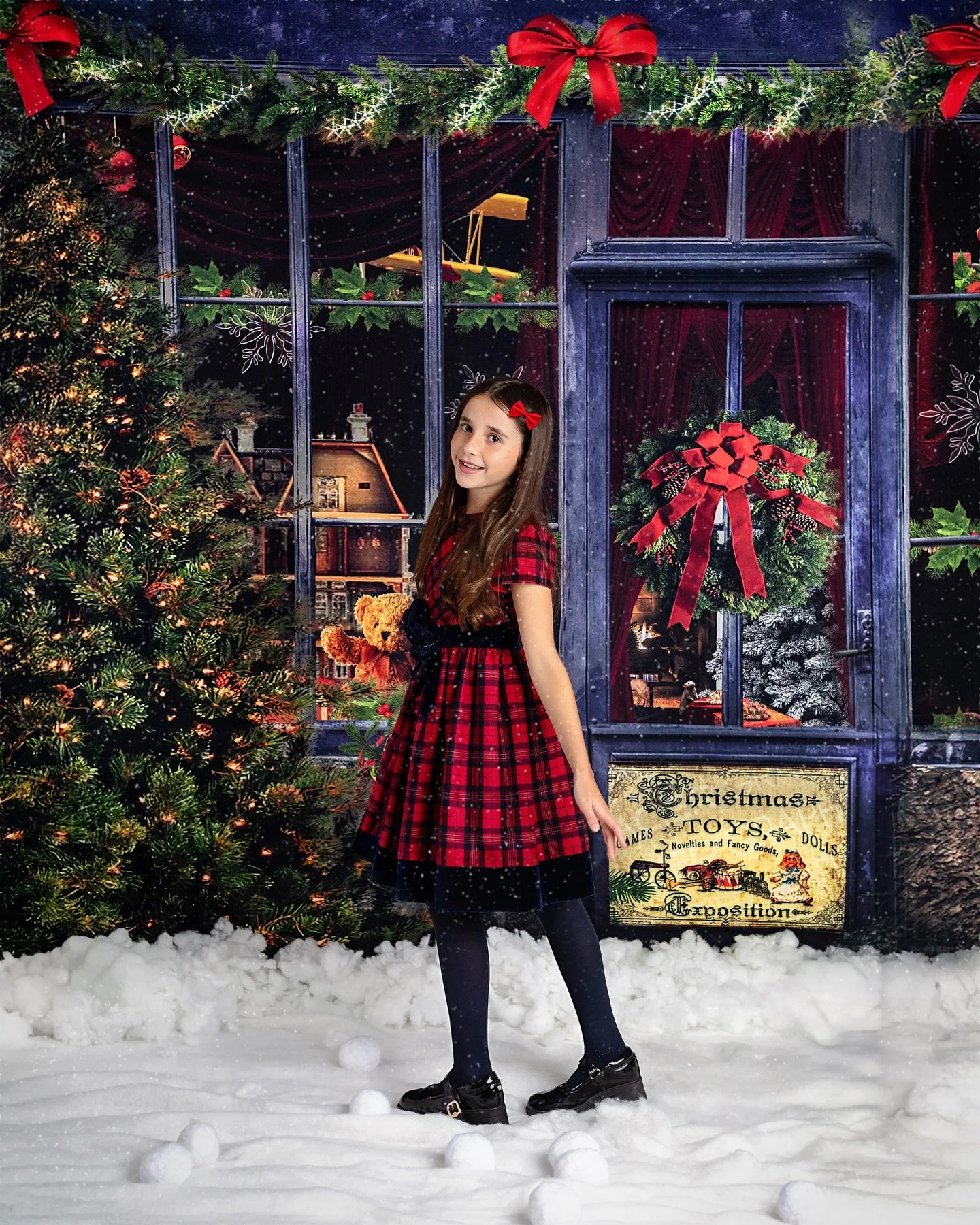 Mum, I know how you can get a lot of likes, just post a photo of me!&rdquo; I love Gabriela&rsquo;s confidence 🤣

Last Sunday, after my model calls, I was tired, but she asked if she could come to the studio to have an early Christmas! Gabriela ador