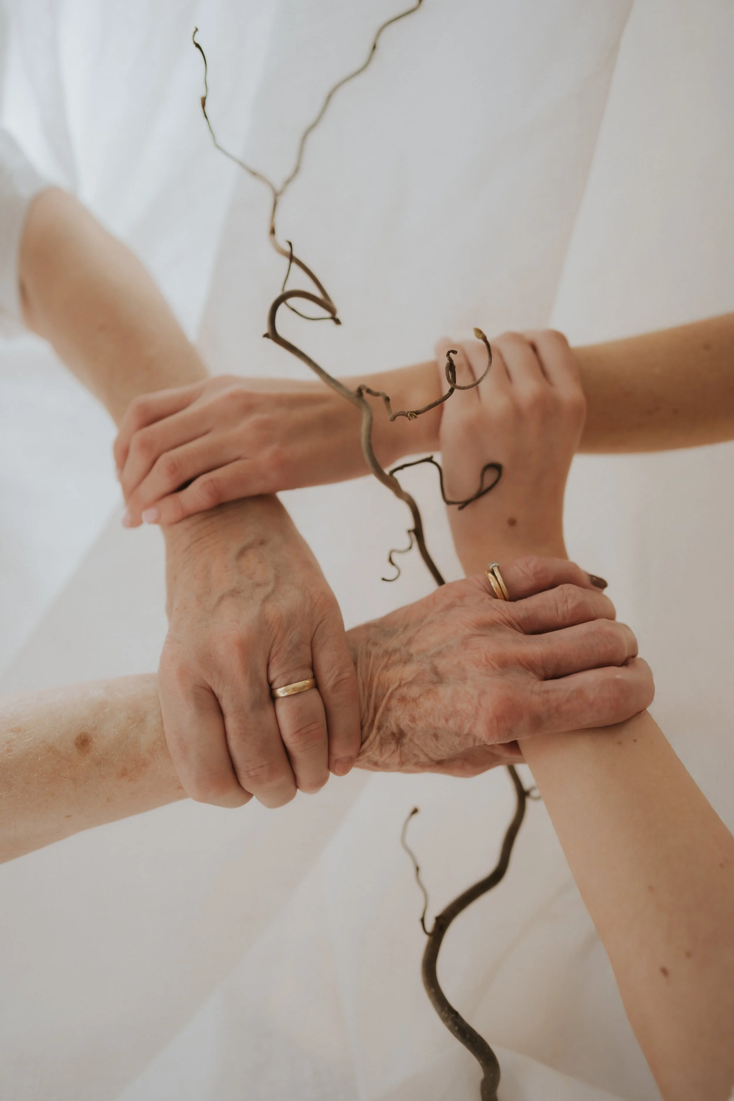 Hands_007.jpg