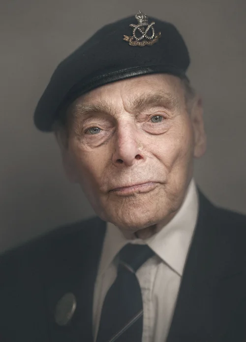 Portrait of Gordon Drabble, Second World War veteran, by Glyn Dewis