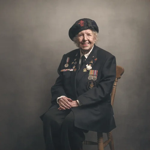 Portrait of Connie Bateman, Second World War veteran, by Glyn Dewis