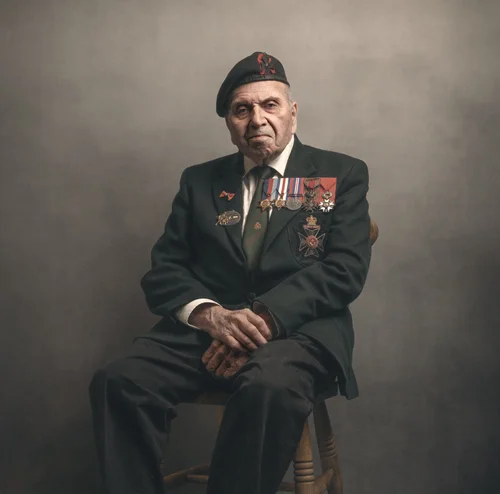 Portrait of Harry Rawlins, Second World War veteran, by Glyn Dewis
