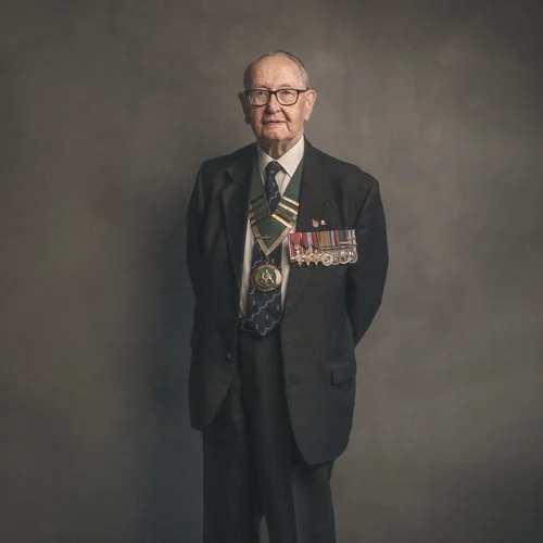 Portrait of John Giddings, Second World War veteran, by Glyn Dewis
