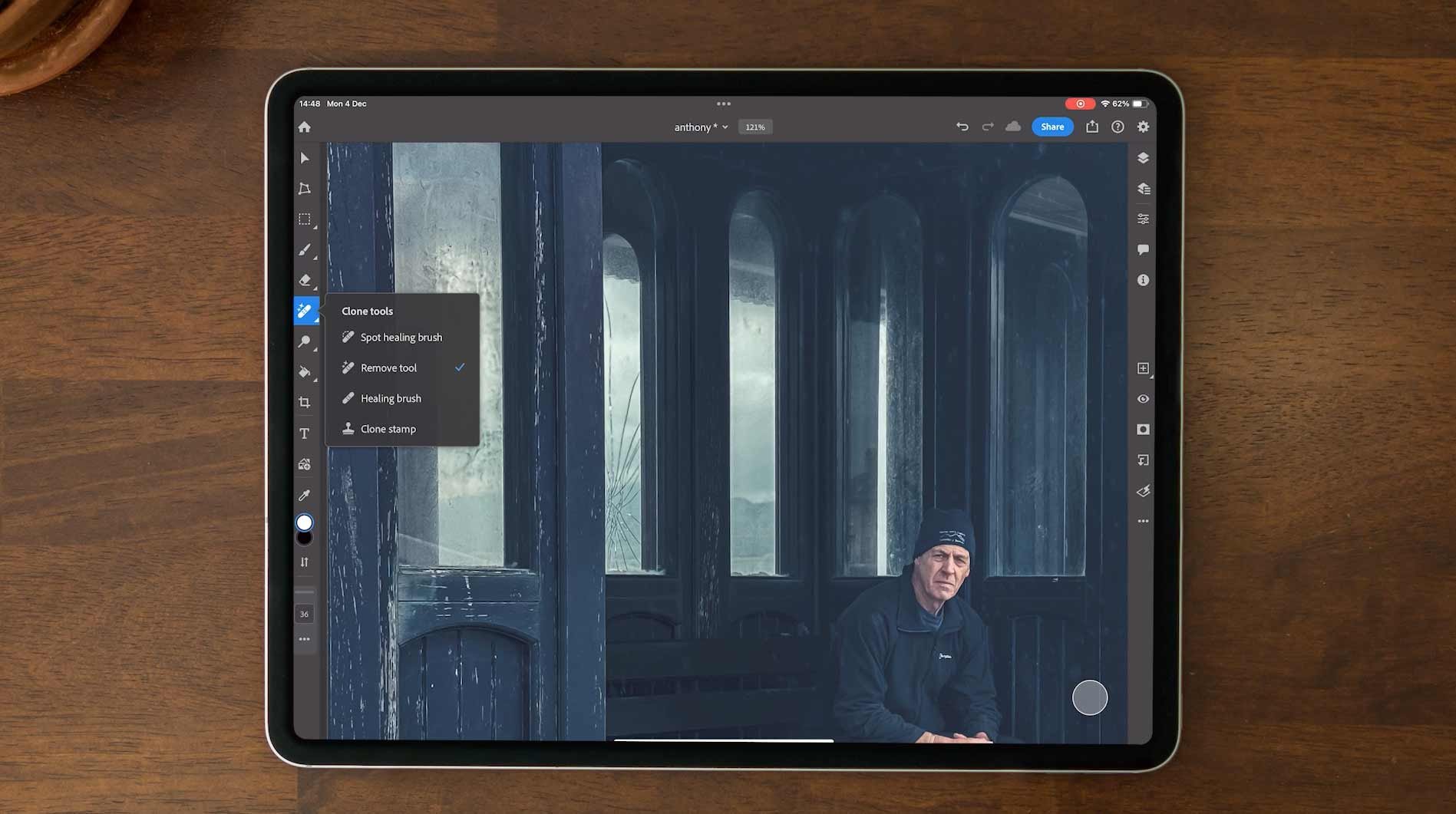 Adobe add the Remove Tool and Generative Fill to Photoshop on the iPad