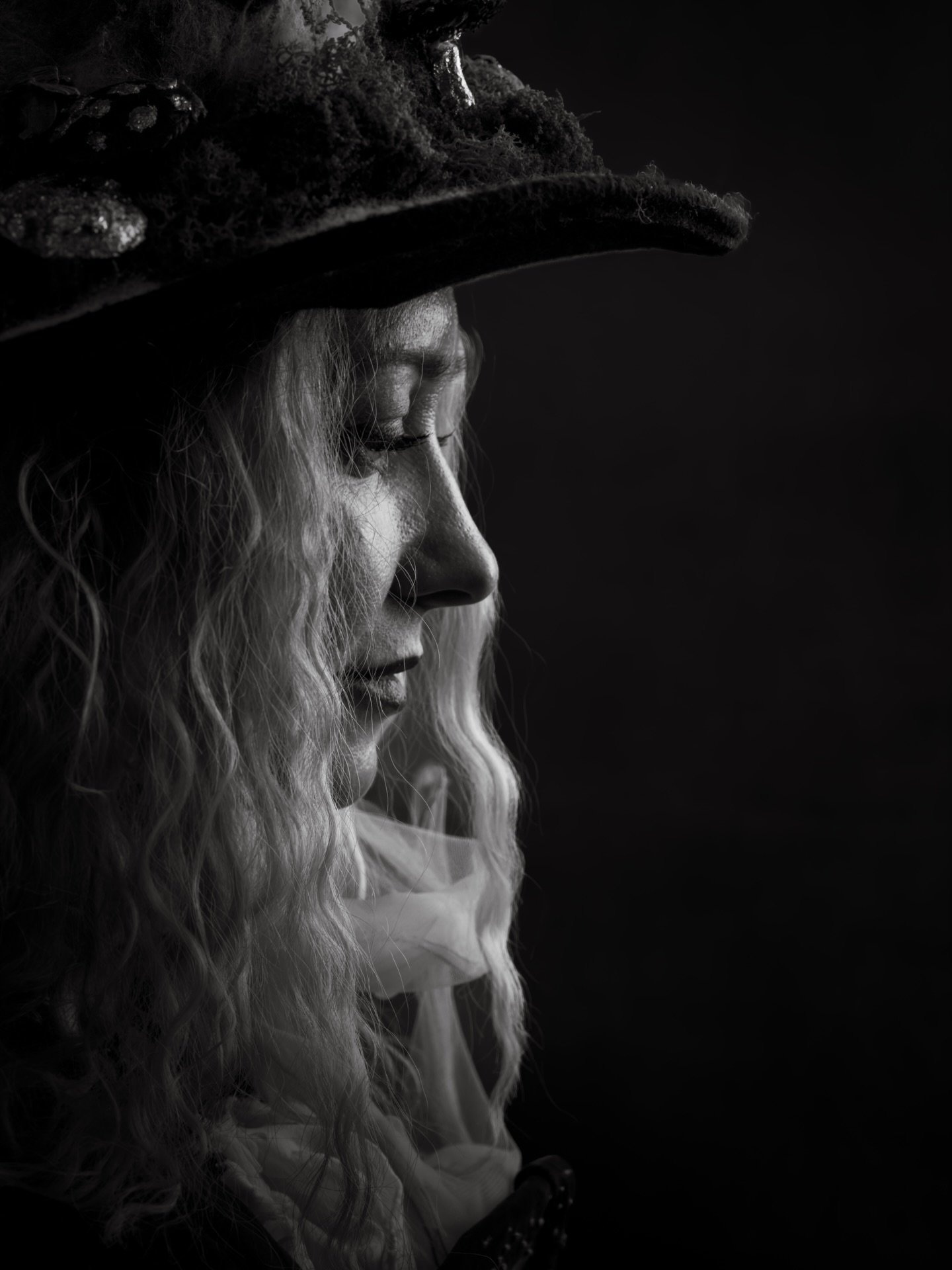 Put together a simple lighting set up yesterday for show attendees on the Capture, Edit, Print area on the Adobe Stand. BIG thank you to @westcottlighting for the support with this 🙏

Captured these using my iPhone 17 Pro Max and edited in Lightroom