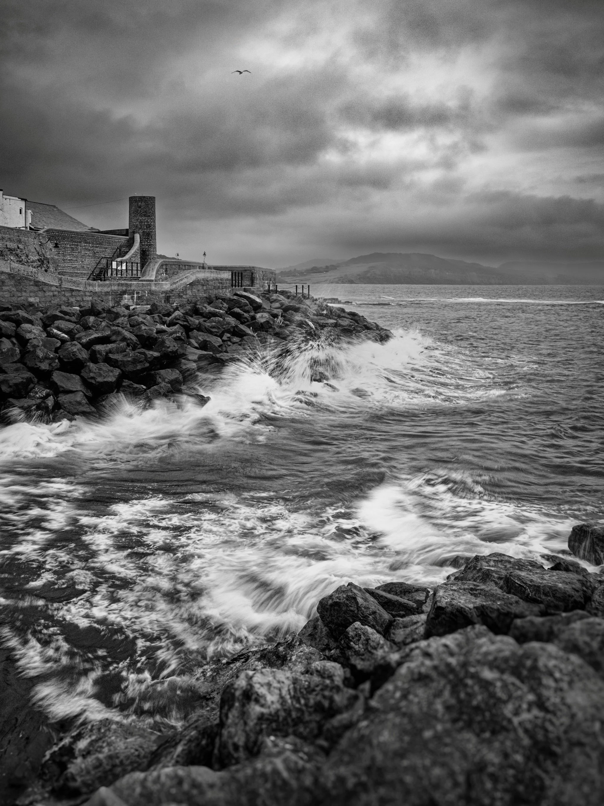 Result of today&rsquo;s unplanned quick kit bag grab and out 😃

Fuji X-T5
XF 10-24mm f/4 R OIS WR
19mm
1/8 sec
F/11
ISO 400

Edited in Lightroom, Ps and Nik 9 Silver Efex