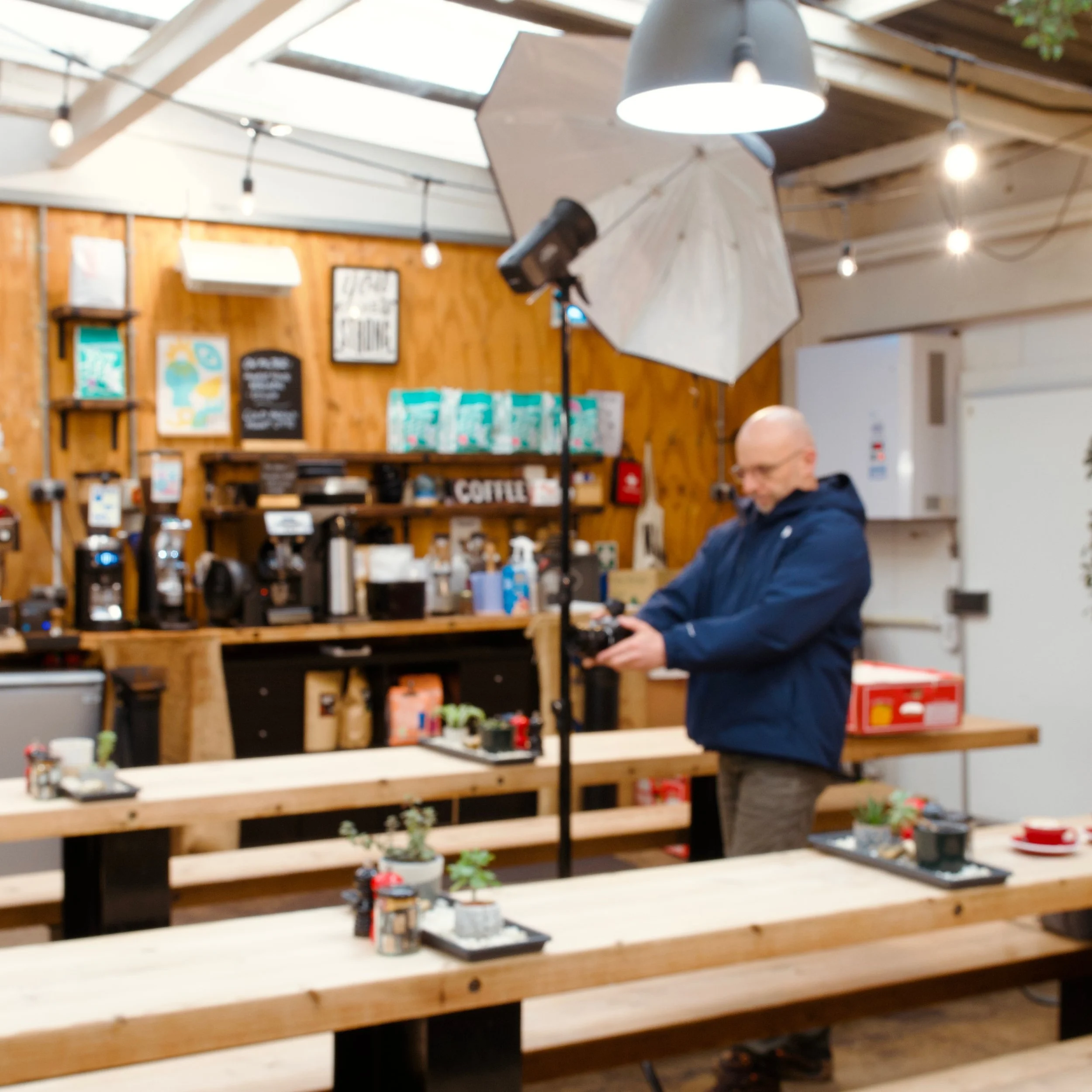 This morning &hellip; out early working on my &ldquo;I am Lyme&rdquo; project photographing the great folks and friends of @townmillbakery 

Just a few minutes to set up and capture some images as doors opened and hungry and thirsty customers began f