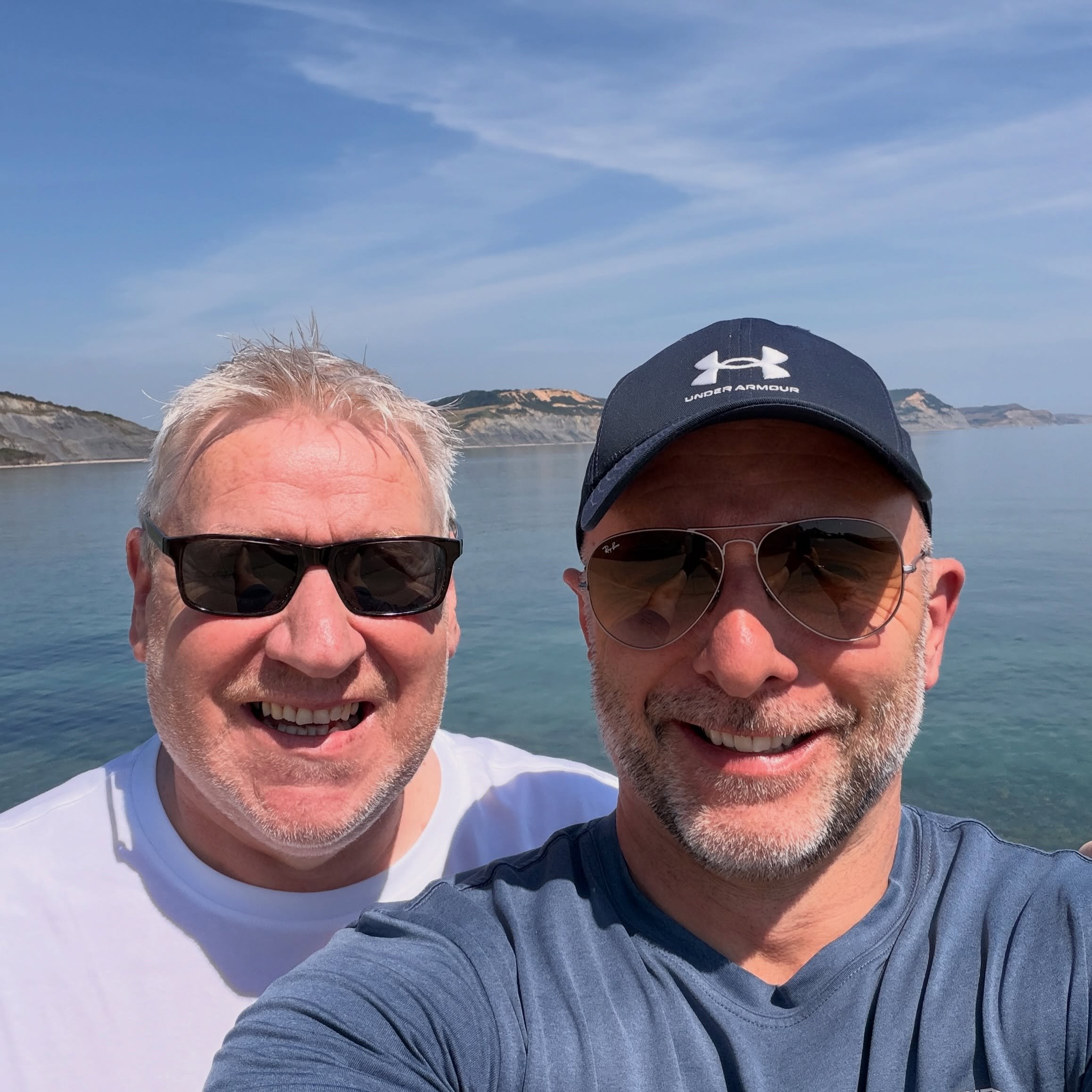 Fantastic couple of days with my best mate @itsdaveclayton who came down to spend some time with us. 

Quality time chatting, laughing, eating and planning! 

See you again soon Bro ❤️

Thank you @thecobbarms for a fantastic meal 🙏