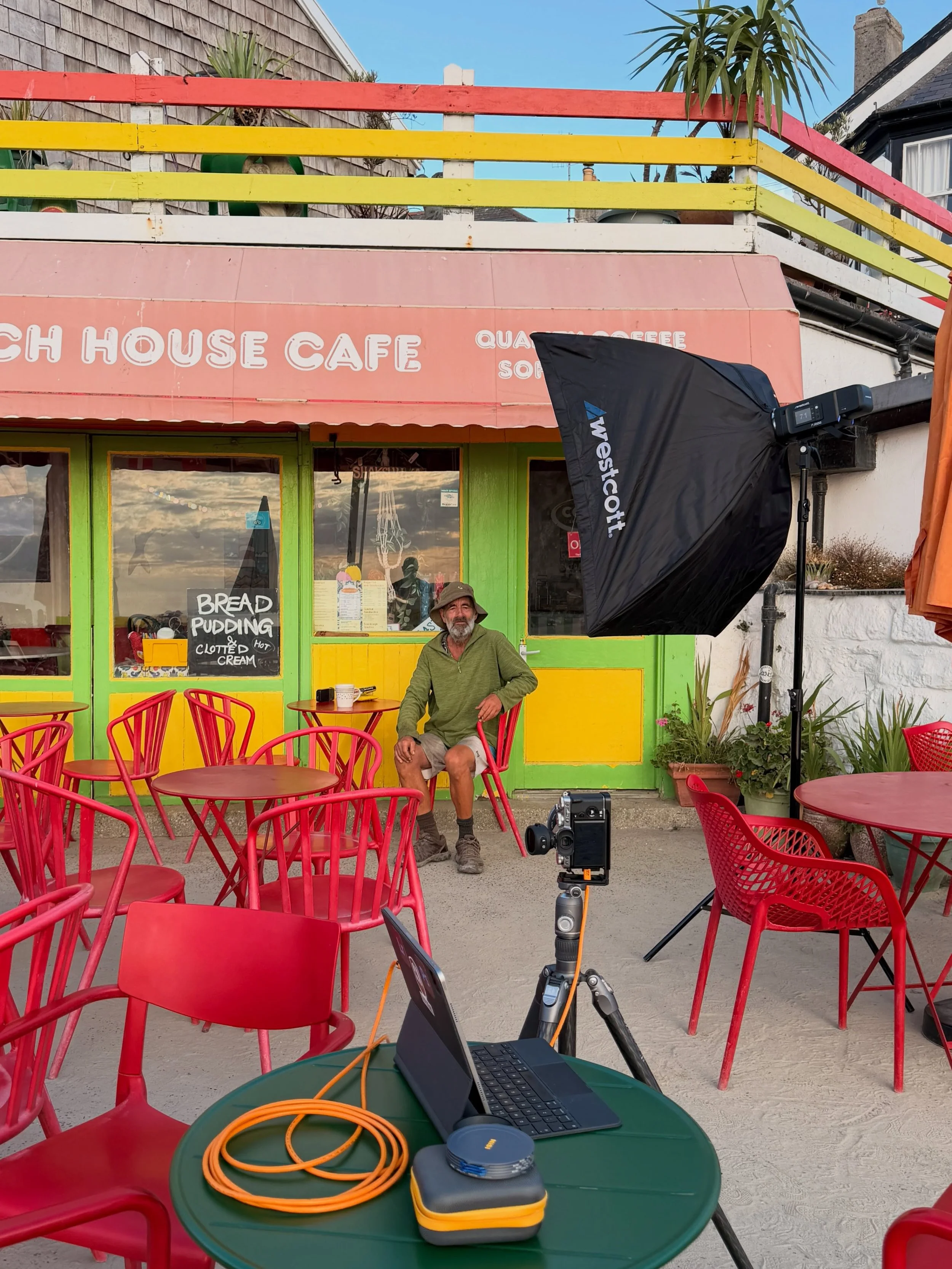 So bloomin&rsquo; happy. Up and out early for a couple of photo shoots to add to my &ldquo;I am Lyme&rdquo; project photographing the great people that make Lyme Regis the special place it is. 

Lots to cover about these 2 shoots as each had their ch