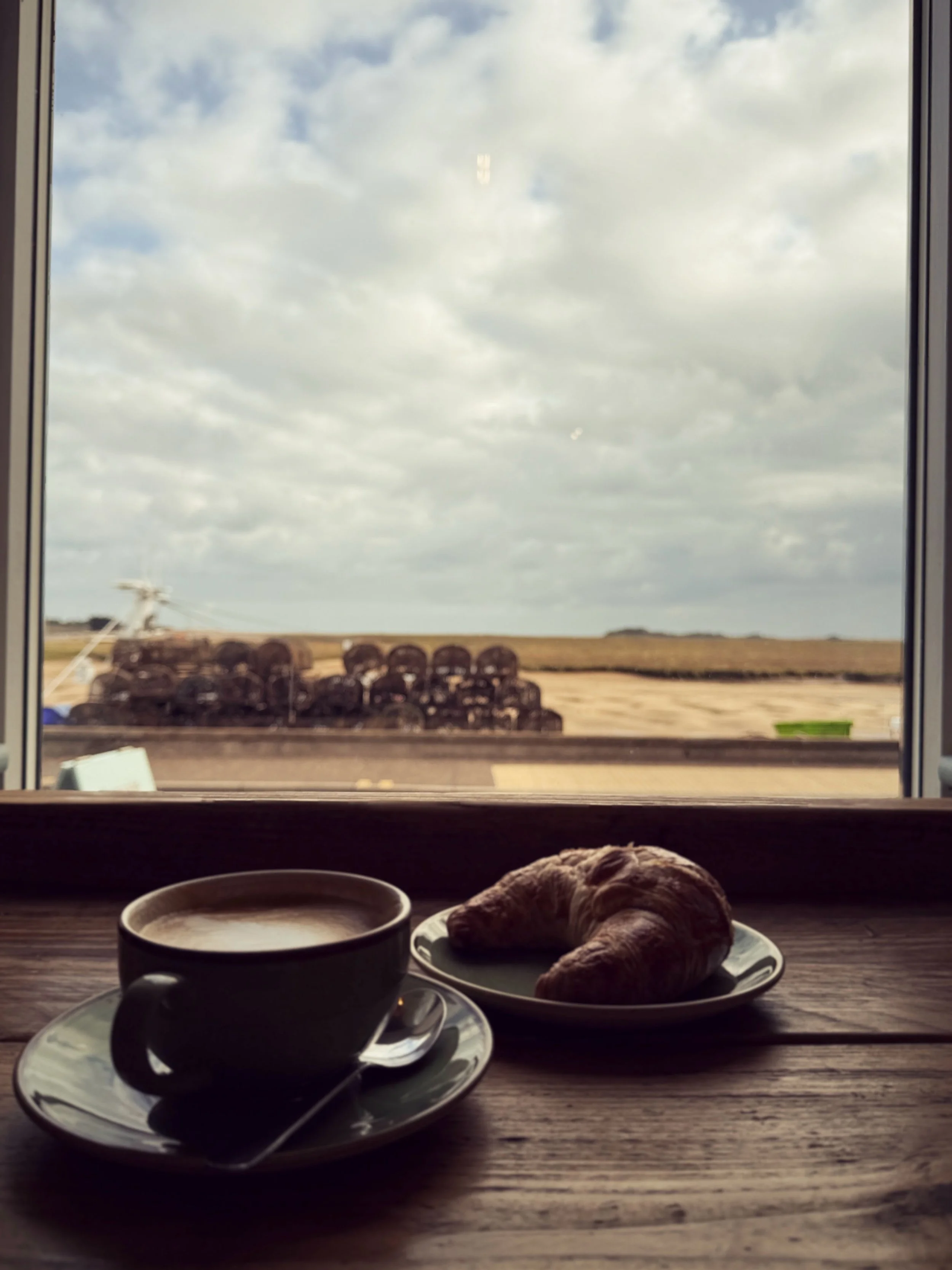 Thanks to everyone who came along to the @wexphotovideo Road Show in Norwich yesterday; great to chat and get a few folks in front of my camera. 

This morning I&rsquo;ve stopped off at Wells-Next-the-Sea for breakfast and a look around before drivin