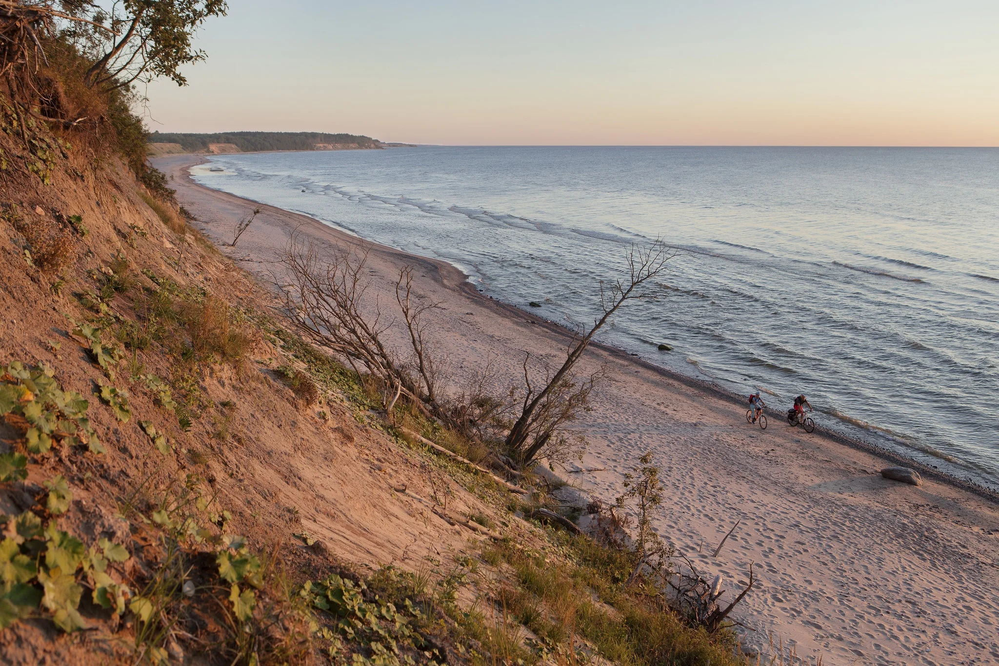 Cycling along Jūrkalne Steep Coast, Investment and Development Agency of Latvia, author Reinis Hofmanis