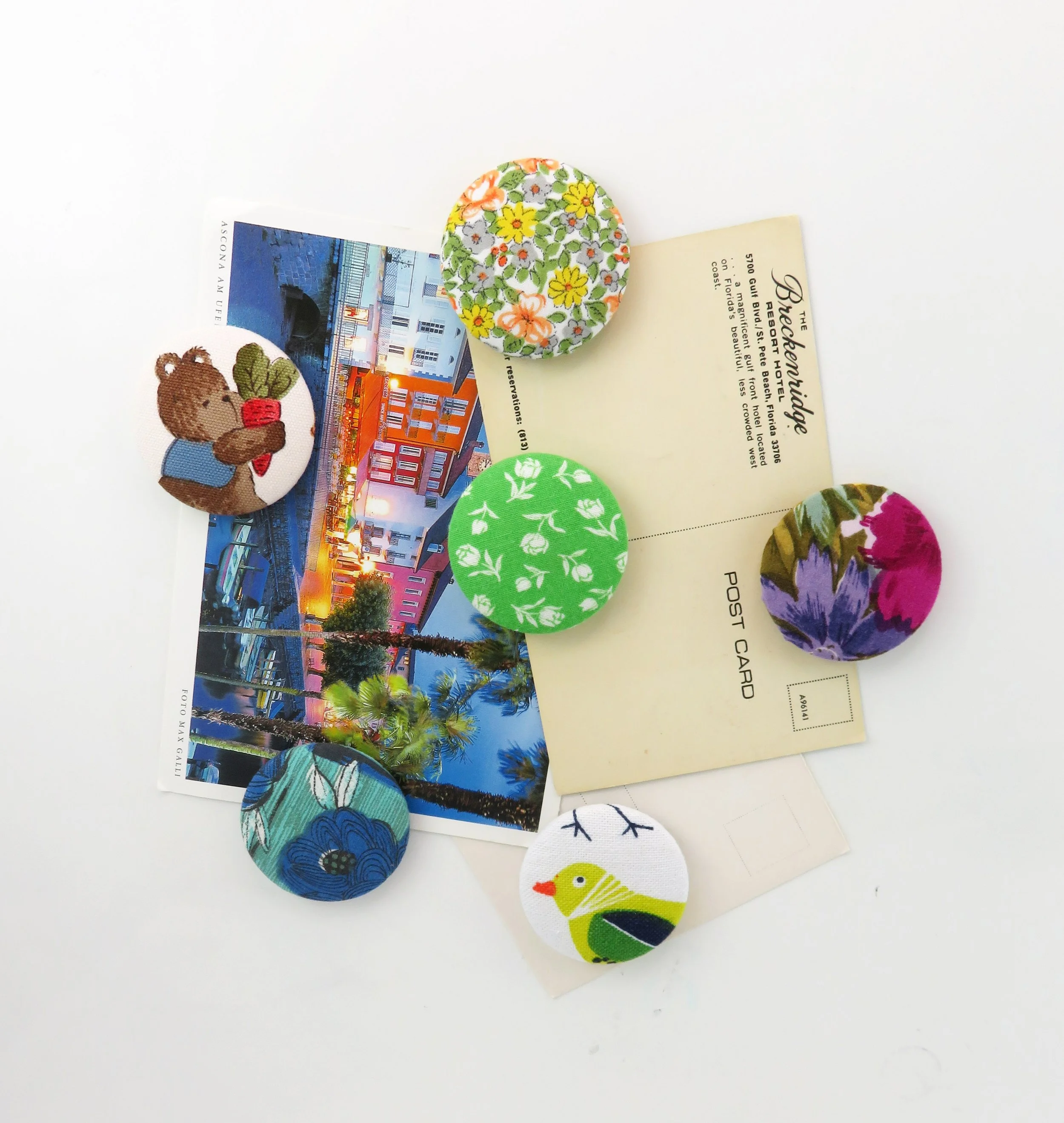 Large Upcycled Fabric Magnets ( Varying Fabrics) (2)
