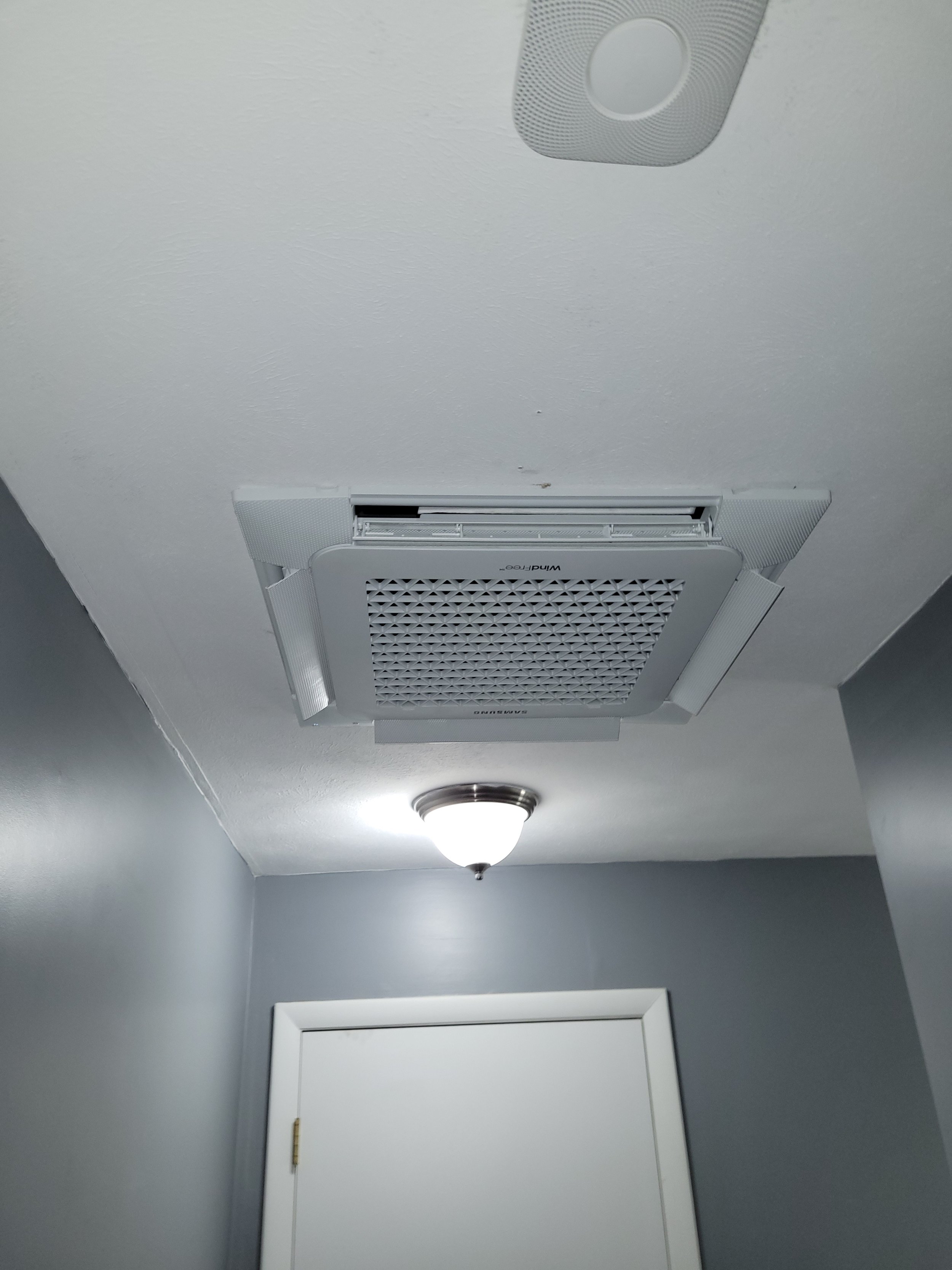 Ceiling cassette air source heat pump