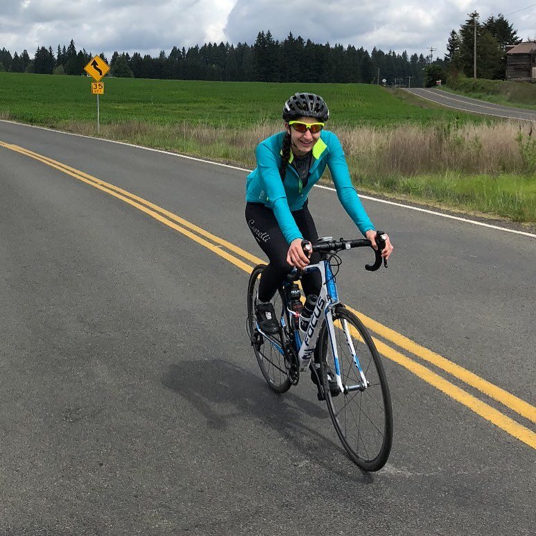 Happy happy birthday to our rockstar teammate @cymon.kersch! While finishing up her MD-PhD and applying for residency programs, Cymon spearheaded the BATW Everesting event, in which we raised over $5000 for the Oregon Food Bank. Nothing can slow down