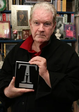 Doric_Wilson_with_IT_Award.jpg