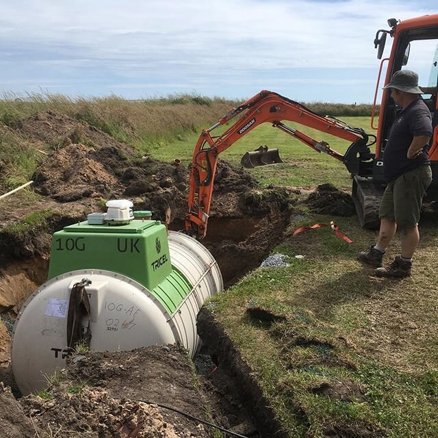 Busy week - major groundwork&rsquo;s inserting new water treatment plant - whilst I&rsquo;ve  been gardening, deep spring cleaning for summer season &amp; walks on the beach! #burrowspembroke #freshwaterwest