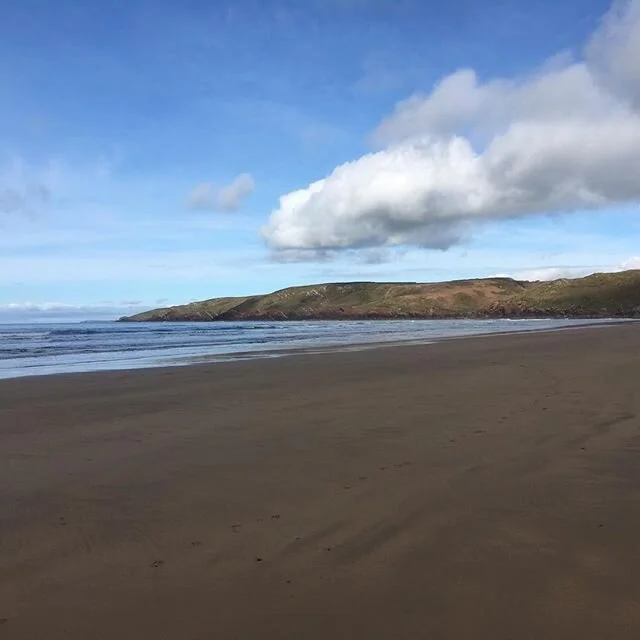 Whilst it&rsquo;s been snowing back at home blue sky and sunshine here #freshwaterwest #lovepembrokeshire #burrowspembroke