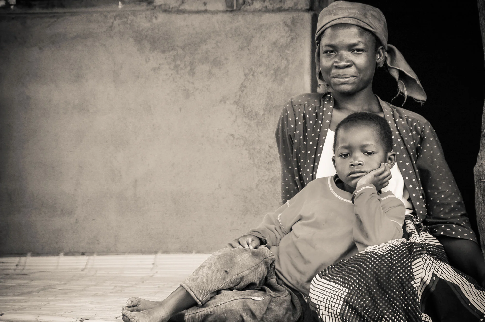 Malawi-Mom-Son-bw.jpg