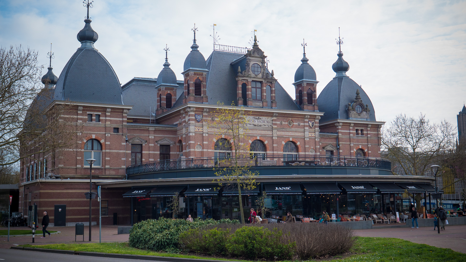 04-arnhem1-2.jpg